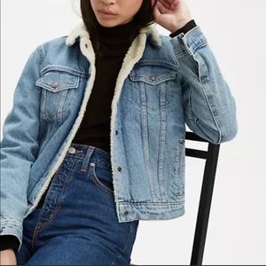 Levi’s Sherpa Jacket NWT